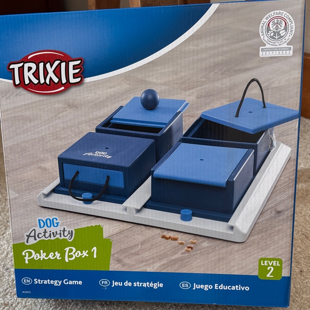 Trixie Dog Activity Poker Box 1 - Blue
